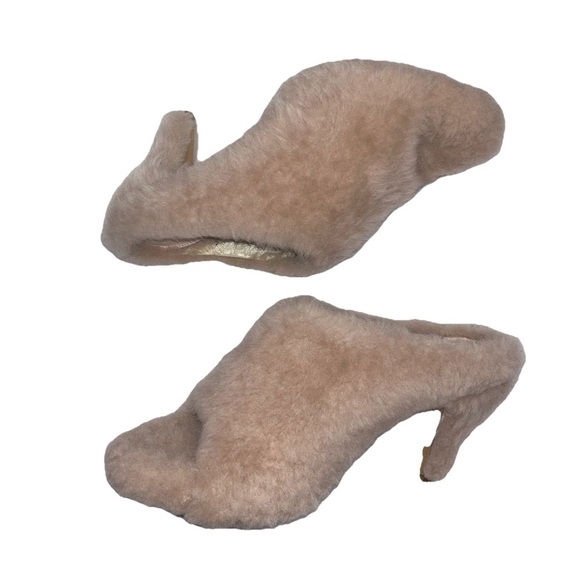 KHAITE Marion Shearling Sandals Blush Pink EU 39 Fuzzy Sherpa Slide Mules NWOT - Picture 6 of 11